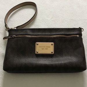 Michael Kors Brown Jet Set Large Clutch